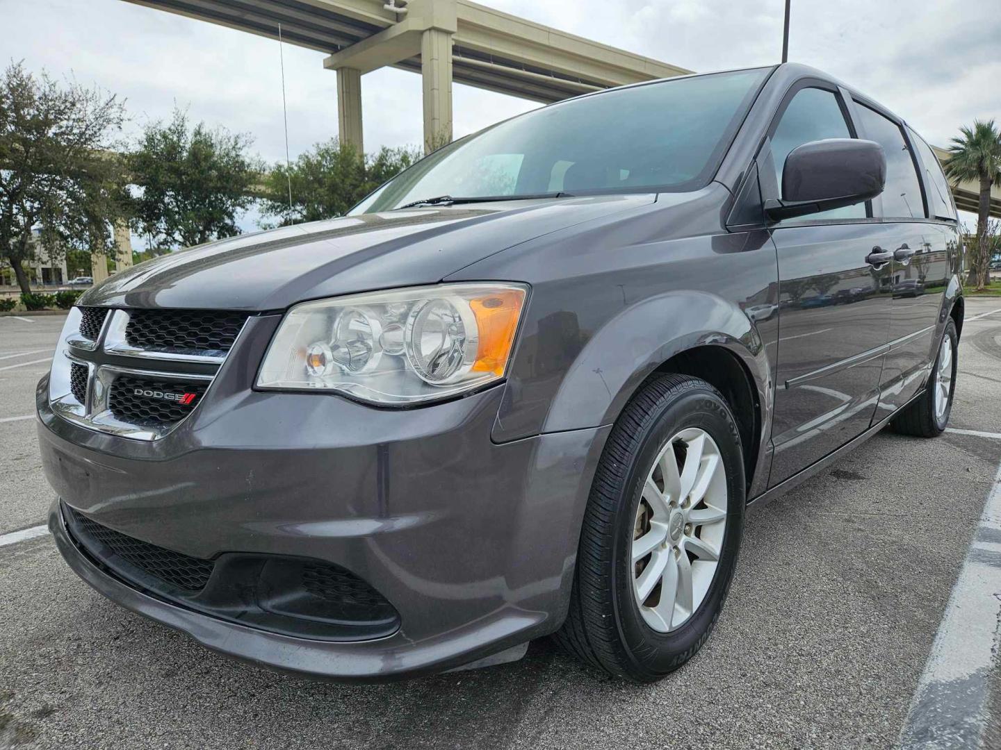 2015 Black Dodge Grand Caravan (2C4RDGCG2FR) , located at 5005 Telephone Rd., Houston, TX, 77087, (713) 641-0980, 29.690666, -95.298683 - Photo#0